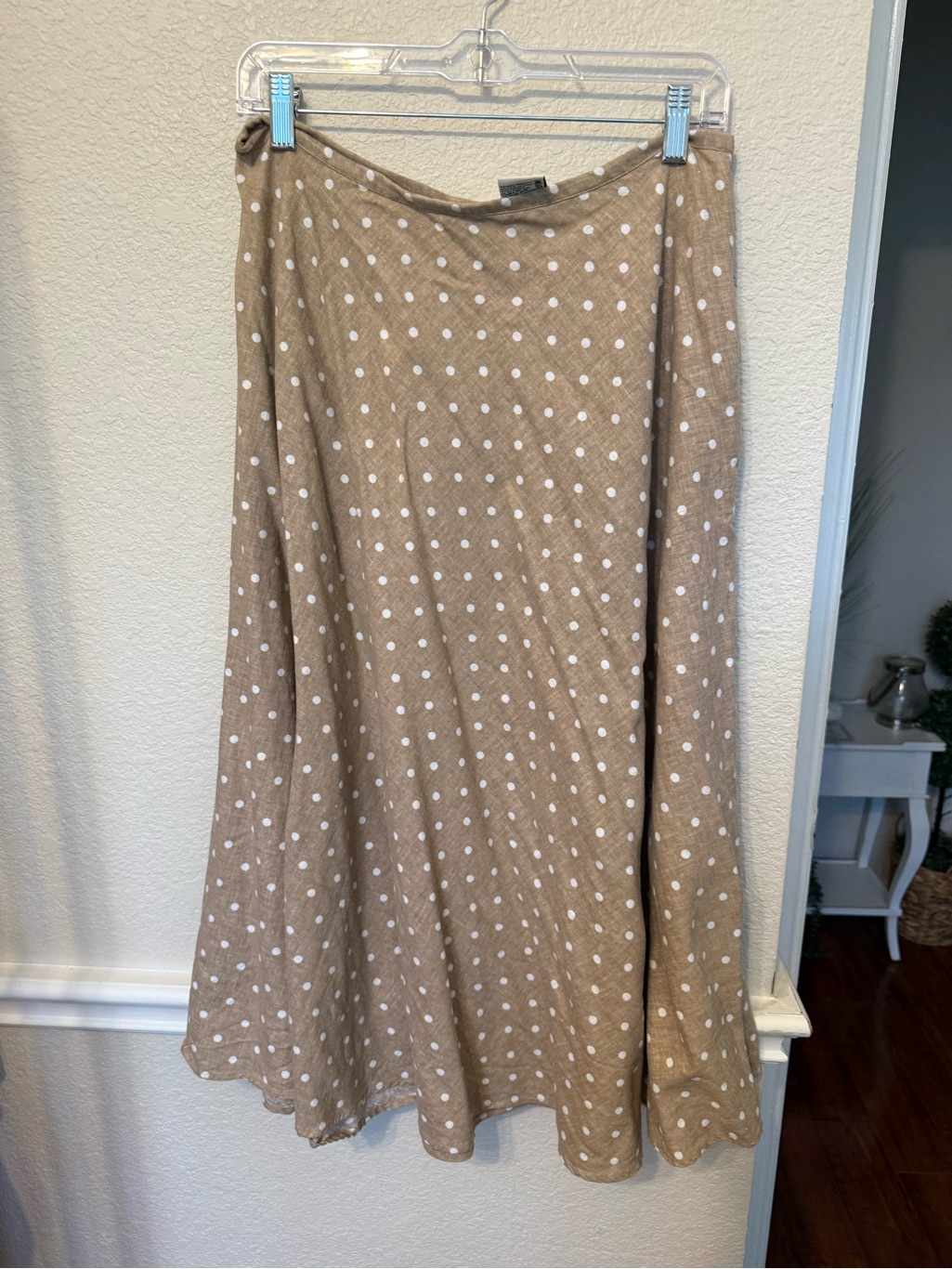 White Stag Beige Polka Dot A-Line Skirt Size 12 — image 6 of 8